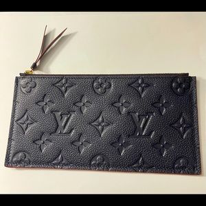 Lois Vuitton wallet insert